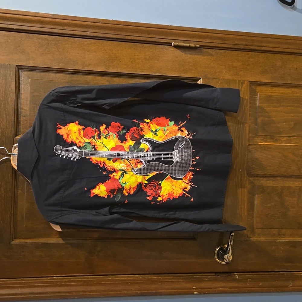 Brooks & Dunn Embroidered Guitar Shirt S G0303